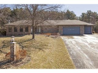 4035 Salem Dr, Saint Paul, MN 55129-9546