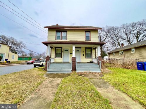 606 Delaware Ave, Roebling, NJ 08554-2002