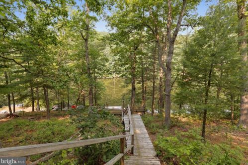 85 Audubon Rd, Hedgesville WV exterior