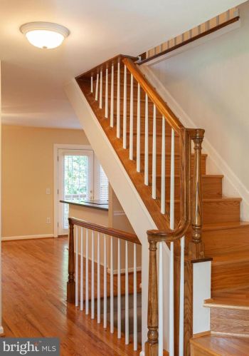 8913 Grandstaff Ct, Springfield VA  22153-1145 exterior