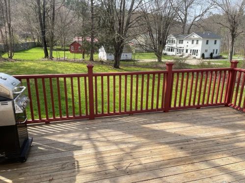 4 Railroad St, Cornwall, CT 06796-1113