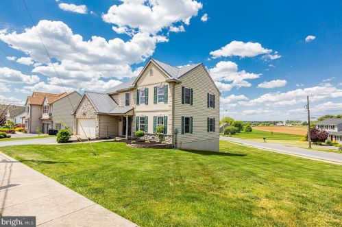 2355 View Rd, Lancaster PA  17602-1844 exterior