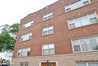 3221 California Ave, Chicago IL 60618-5875 exterior