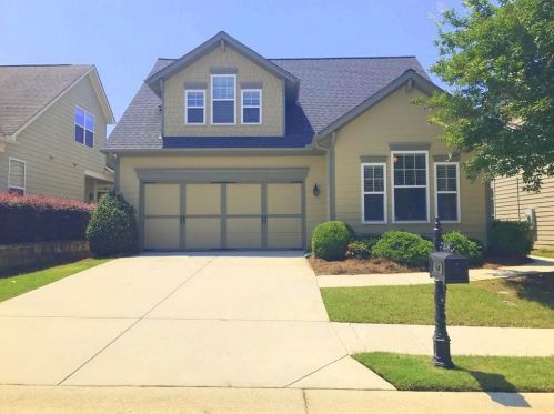 3136 Willow Creek Dr, Gainesville, GA 30504-5581