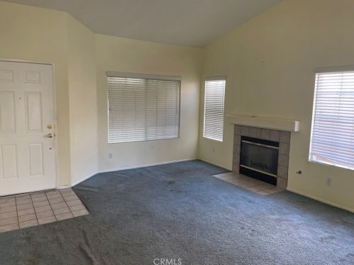 4302 Shetland Ln, Riverside, CA 92509-3253