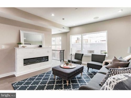 817 Hancock St, Philadelphia, PA 19147-3440