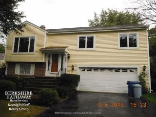 800 Grant St, Hanover Park, IL 60103-5014