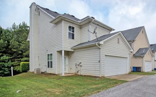 4697 High Point Ln, Atlanta GA  30349 exterior