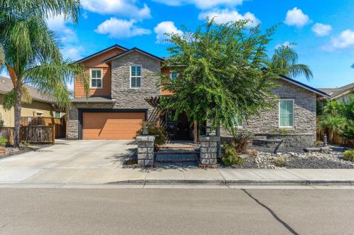 1581 Biarritz St, Tracy, CA 95304-5951