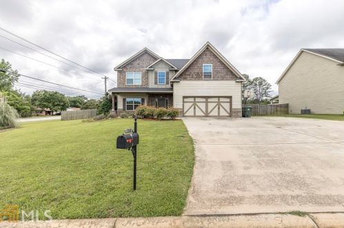 100 Adirondac Way, Bonaire, GA 31005-5600