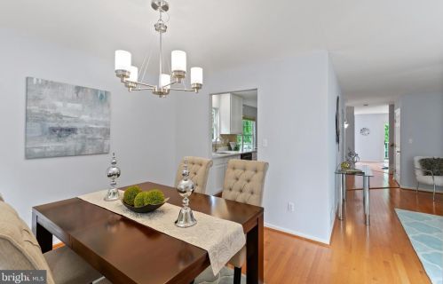 5 Garfield Way, Princeton NJ  08540-1669 exterior