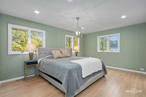 218 Walker Ave, Willowbrook IL  60514-1343 exterior