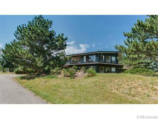 323 Paradise Rd, Lakewood, CO 80401