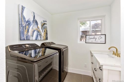 3063 Hudson St, Denver CO  80207-2746 exterior