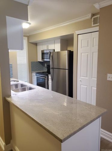 865 Quebec St, Denver, CO 80220-4837