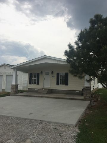19614 Harbor Dr, Boulder, IL 62231-5468