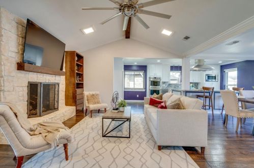 3817 Westminster Dr, Carrollton TX 75007-2465 exterior