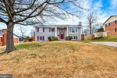 3008 Albany Ct, Woodbridge, VA 22193-1208