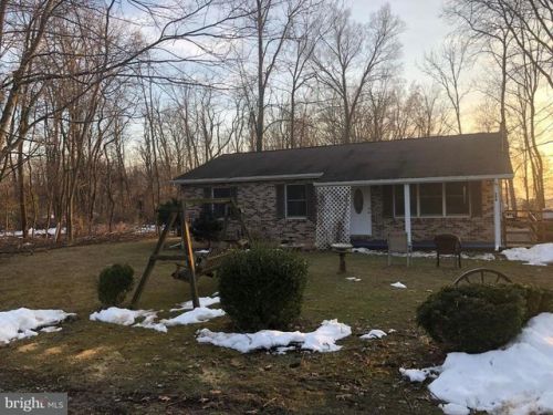 398 Greason Rd, Carlisle PA  17015-7409 exterior