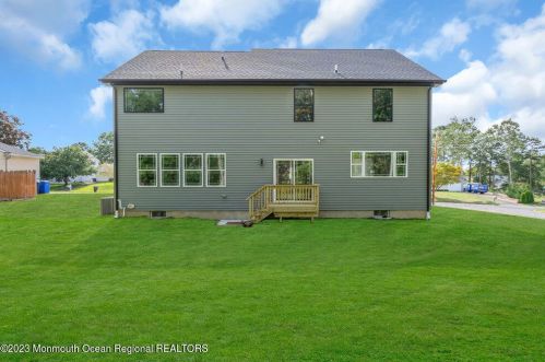 116 Brigantine Rd, Cedar Bonnet Island, NJ 08050-1307