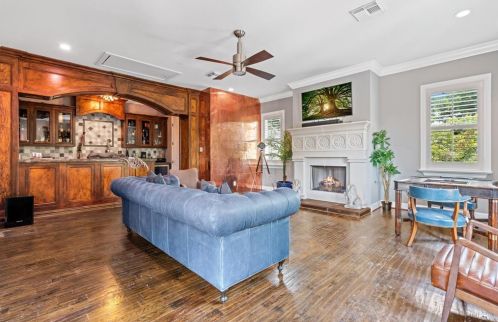 6554 Fisher Rd, Dallas, TX 75214-1631