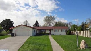 4205 Okanogan Ave, Kennewick, WA 99336-2334