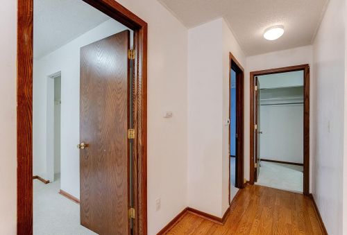 923 Barclay St, Saint Paul MN  55106-3501 exterior
