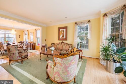 11 Manor Spring Ct, Silver Spring, MD 20906-3218