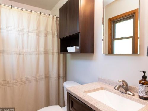 413 Brooks Ave, Saint Paul MN  55113-3506 exterior