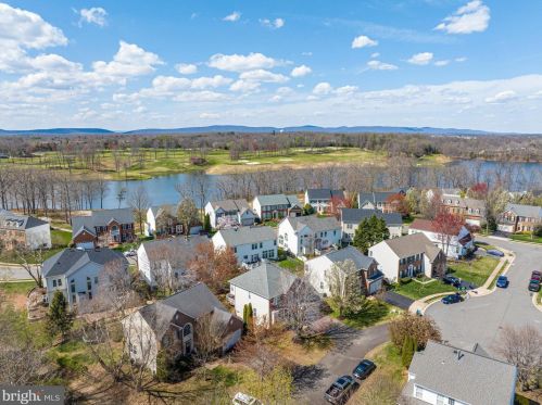 14562 Lattany Ct, Gainesville, VA 20155-3824