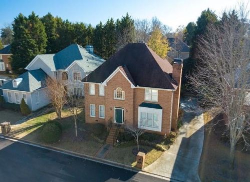2511 Summeroak Dr, Tucker, GA 30084-3456