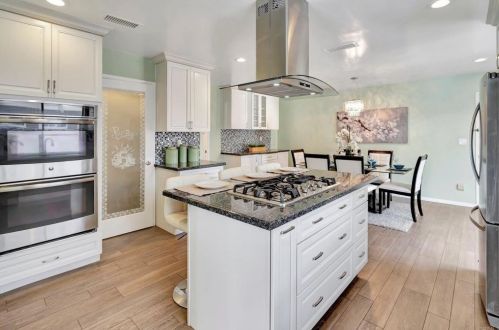 3080 Monroe St, Carlsbad, CA 92008-1132