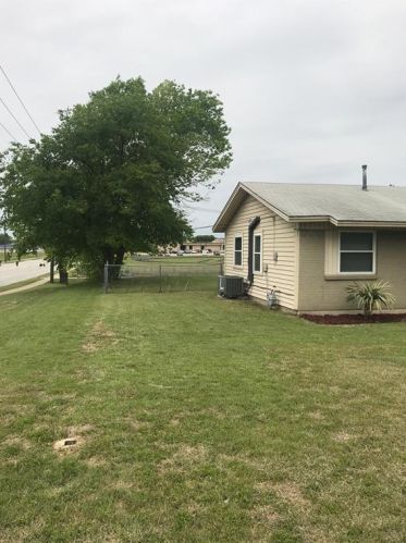 6301 Stardust Dr, Fort Worth TX  76148-3302 exterior