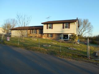 2426 Twin Oaks Dr, Cleveland, TN 37323-7159