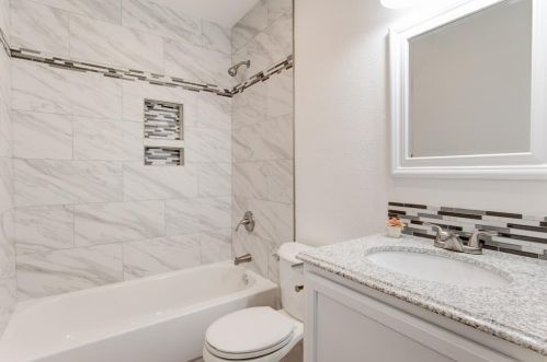 4916 Fairfax St, Fort Worth TX  76116-8916 exterior