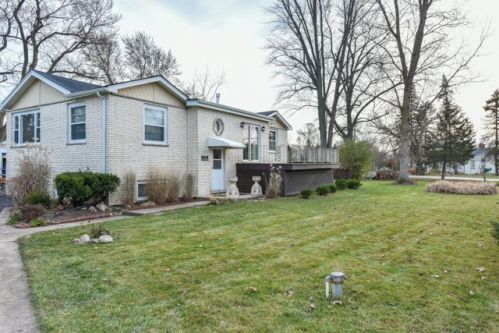 25173 Circle Ave, Antioch, IL 60002-7613