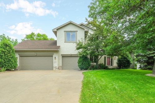 2932 Hillsview, Saint Paul, MN 55113-2164