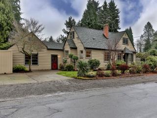 8132 Cesar E Chavez Blvd, Portland OR  97202-8015 exterior