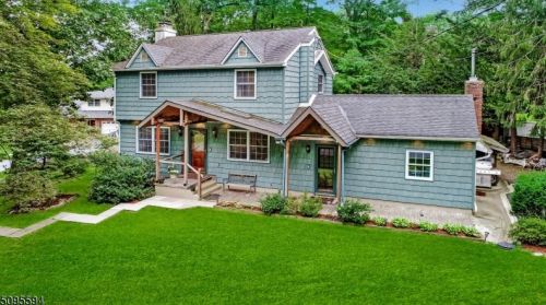 1 Evergreen Ter, Kinnelon, NJ 07405-2809