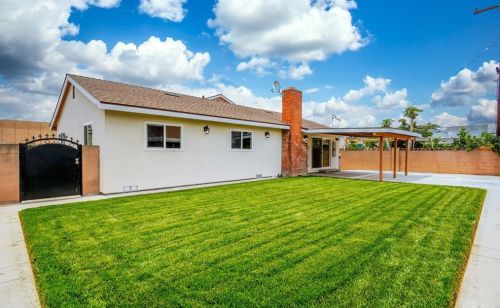 1787 Juno Ave, Anaheim CA  92804-4518 exterior