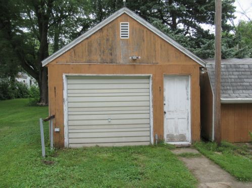 925 Washington St, Swygert IL  61764-2139 exterior