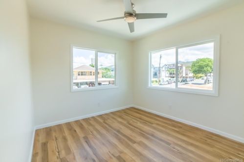 813 Lukepane Ave, Honolulu HI  96816-1014 exterior