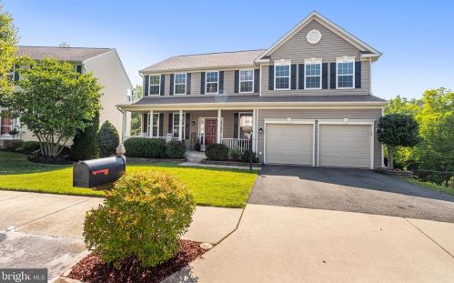 3112 Eagle Ridge Dr, Woodbridge, VA 22191-6521