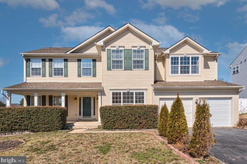 16 Little Field Dr, Fredericksburg, VA 22405-1835