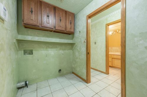 100 Grand Mdw Dr, Fort Worth TX 76108-3942 exterior