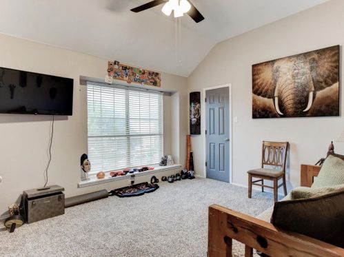 500 Richmond Park Ln, Fort Worth TX  76140-6519 exterior