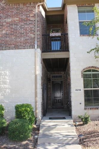 4216 Comanche Dr, Carrollton TX  75010-3300 exterior