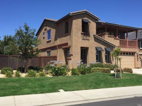 912 Lancaster St, Vacaville, CA 95687-8247