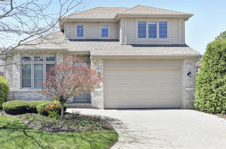 6354 Emerald Ct, Willowbrook, IL 60527-5497