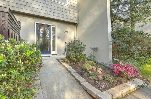 1202 Ventura Pl, Mount Pleasant, SC 29464-7517